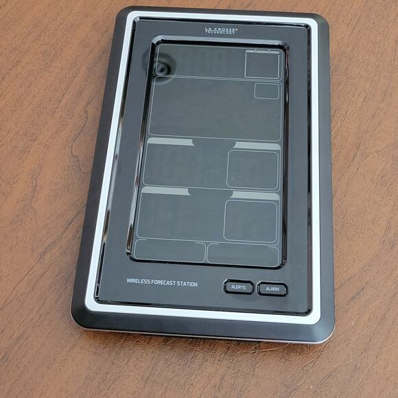 La Crosse Technology S88907 Wireless Color Weather Station w/out outdoor sensor - Picture 8 of 15